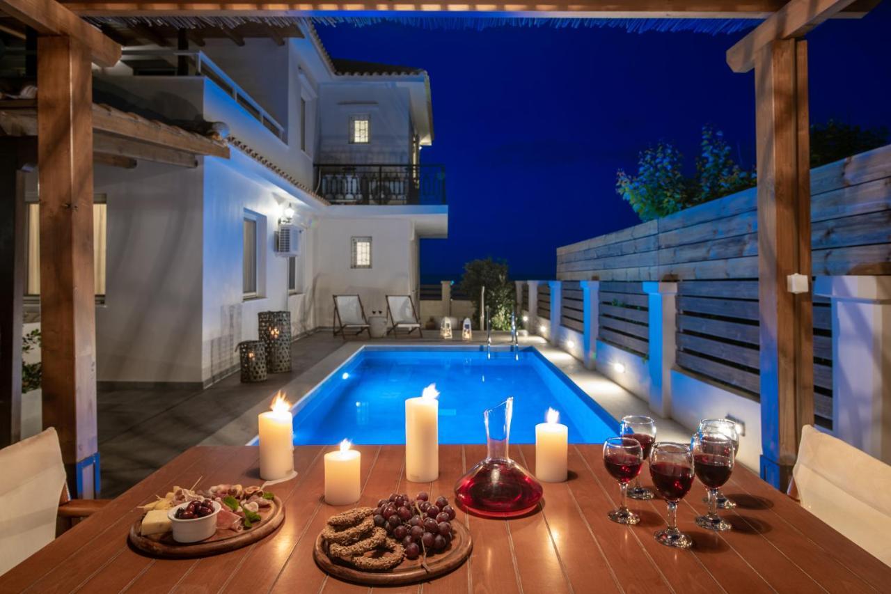 Villa Elizabeth - Seafront Classic Villa! Argassi Exterior photo